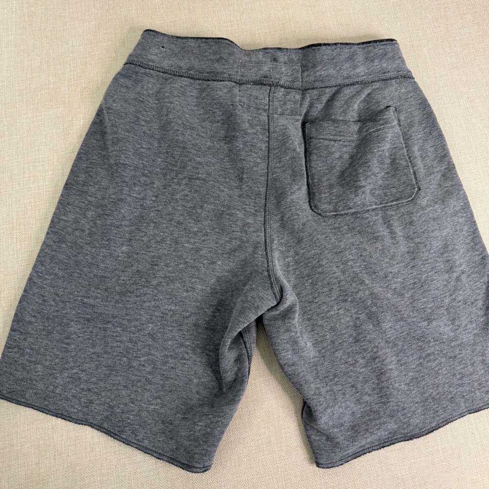 Abercrombie & Fitch Mens XS Gray Heritage Logo Fleece Sweat Shorts Raw Hem 0339 - Picture 3 of 6